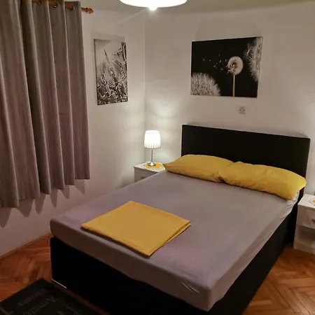 Sanja Apartament *