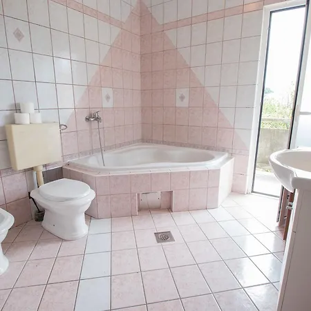 Apartment Sanja Palit